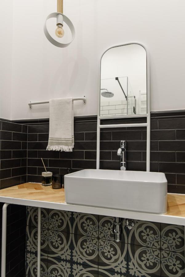 Daire Design *
